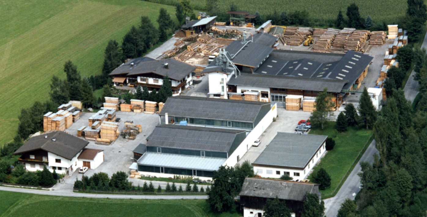 Zilloplast Kunststoffwerke Höllwarth GmbH & Co KG in Zellberg